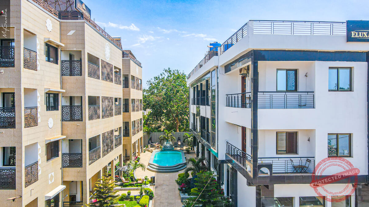 Elux Apartments